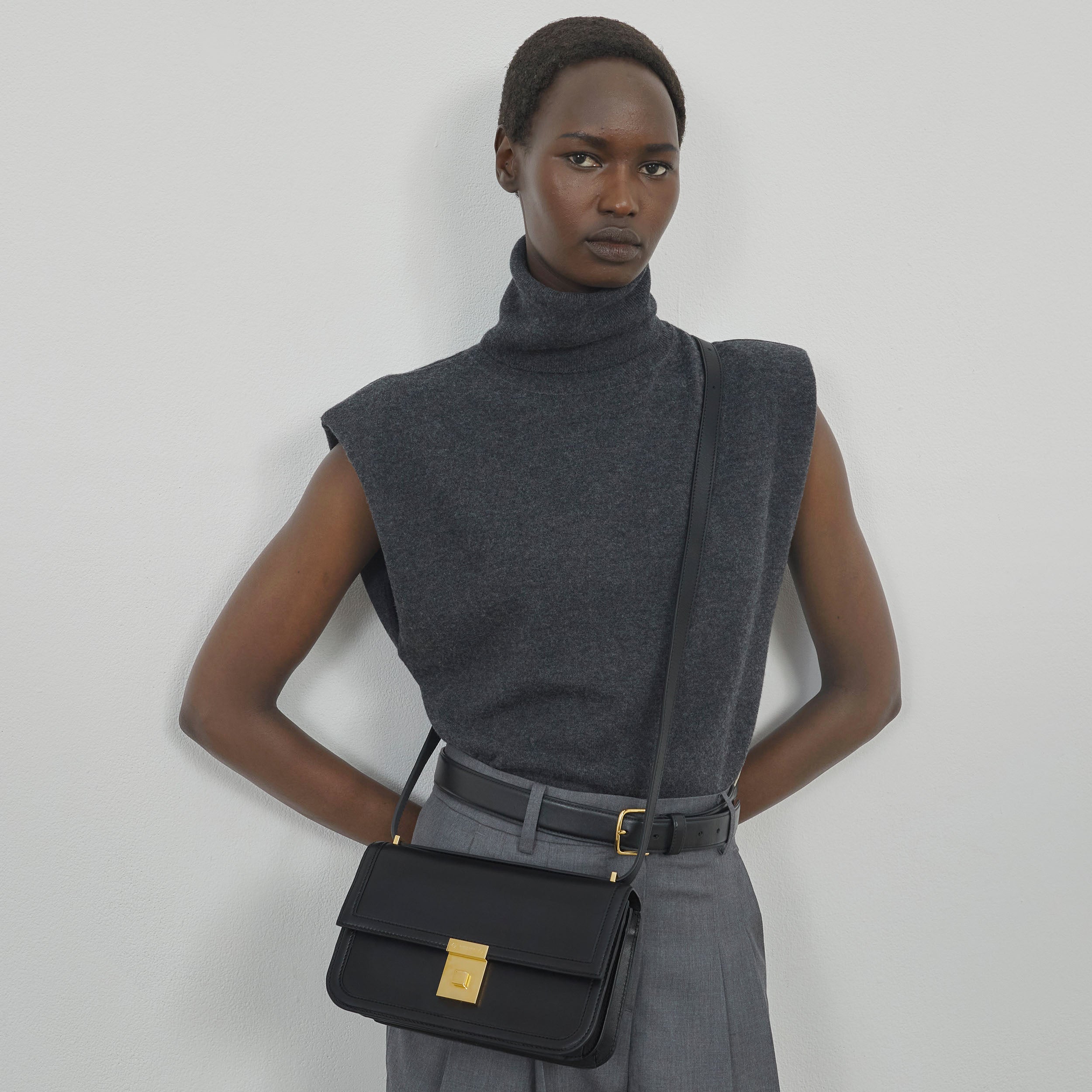 Die Paris Crossbody - Mohnrot glatt