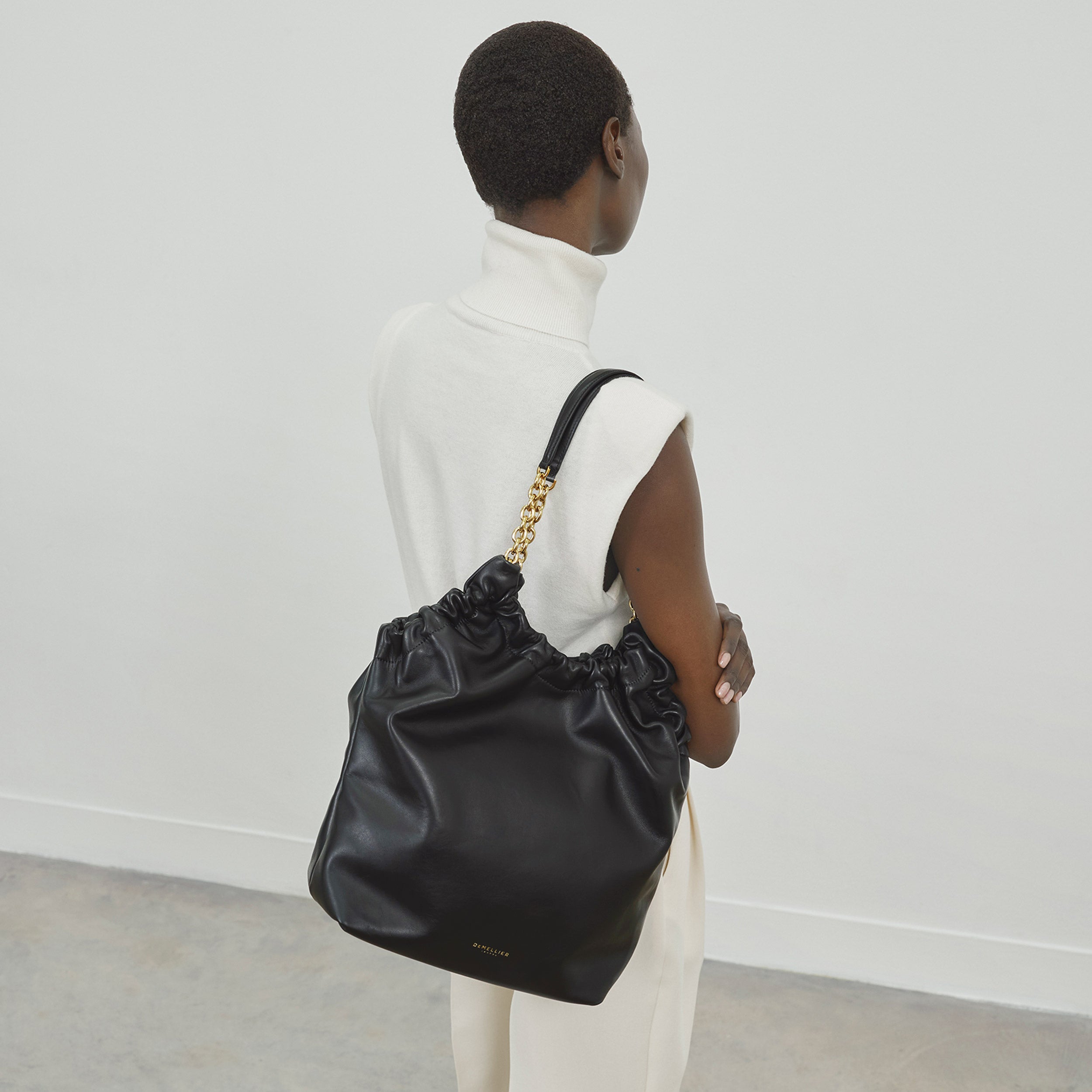 The Miami - warmes Raffia schwarz glatt