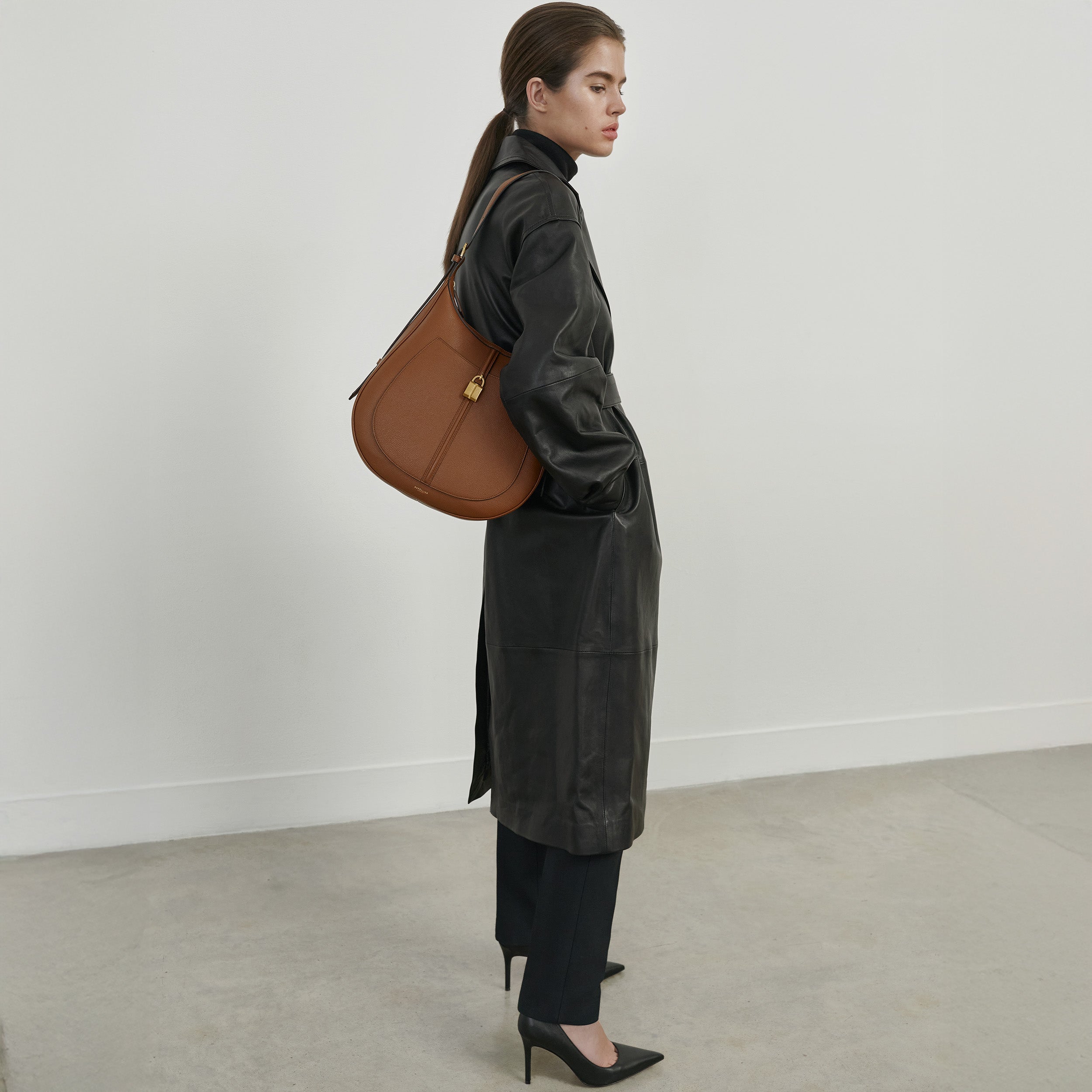 Le sac hobo Siena - beige à petit grain