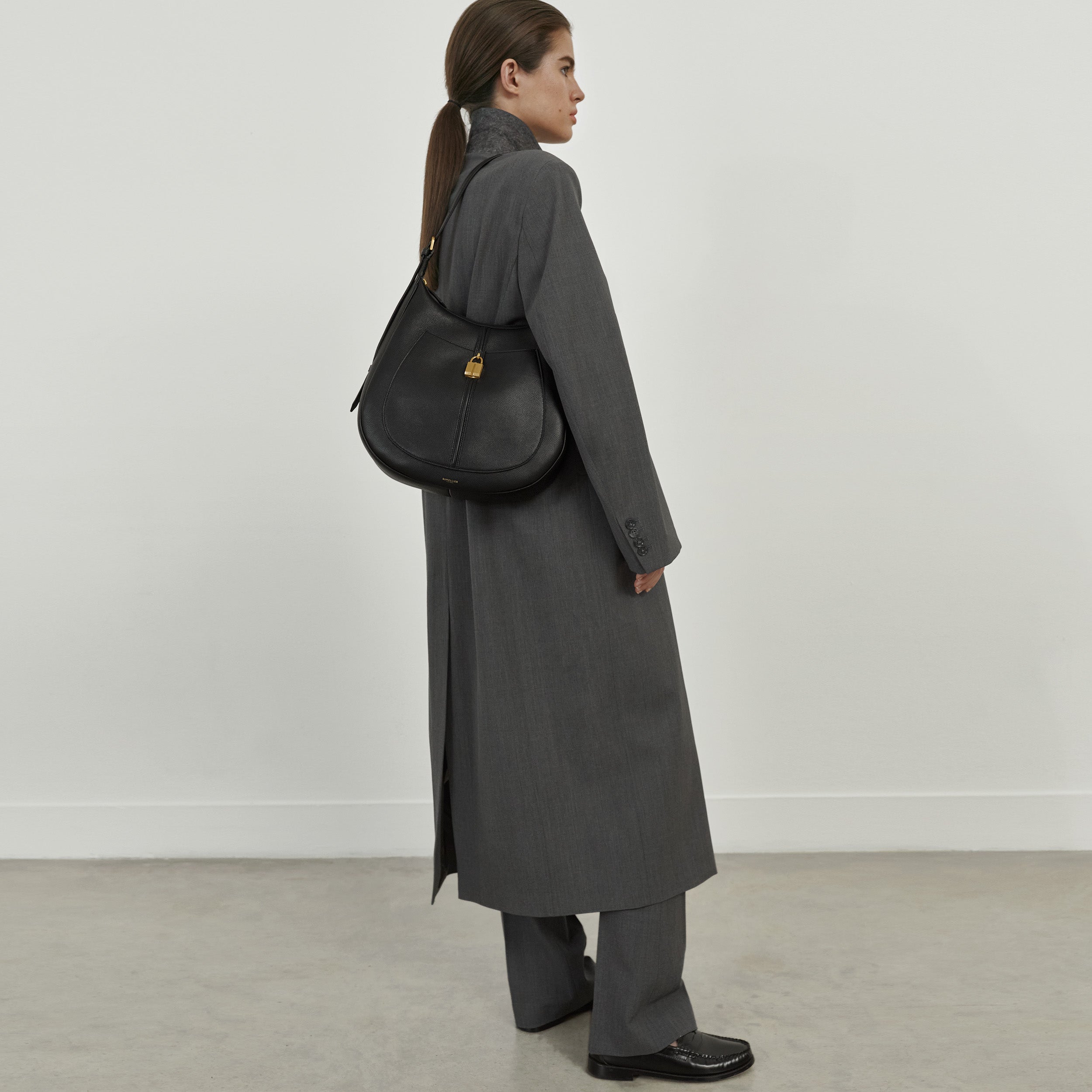 Der Siena Hobo – schwarzes Feinkorn